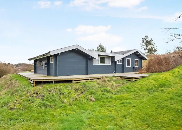 Stunning In With 2 Bedrooms Ferienhaus *