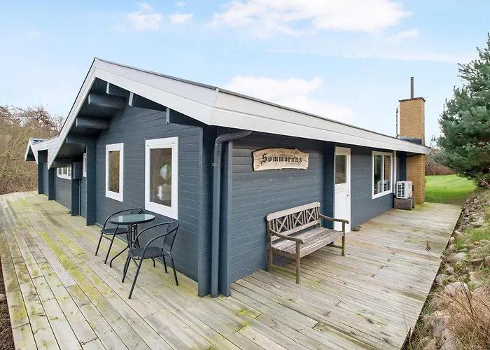 Stunning In With 2 Bedrooms Ferienhaus Knebel